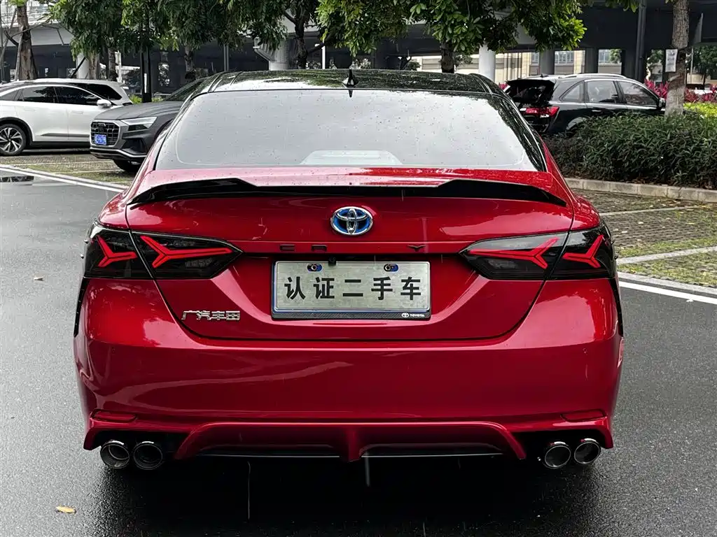 Toyota Camry 2021 Hybrid 2.5HS Fashion Edition фото 19