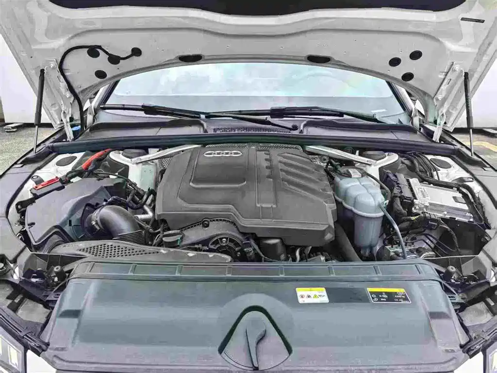 Audi A4L 2024 40 TFSI Luxury Dynamic фото 9