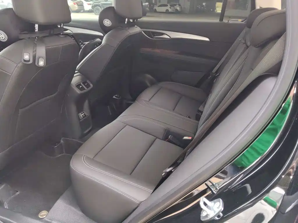 Buick Envision Plus 2025 2025 Enclave Plus 28T 2WD Platinum Edition
