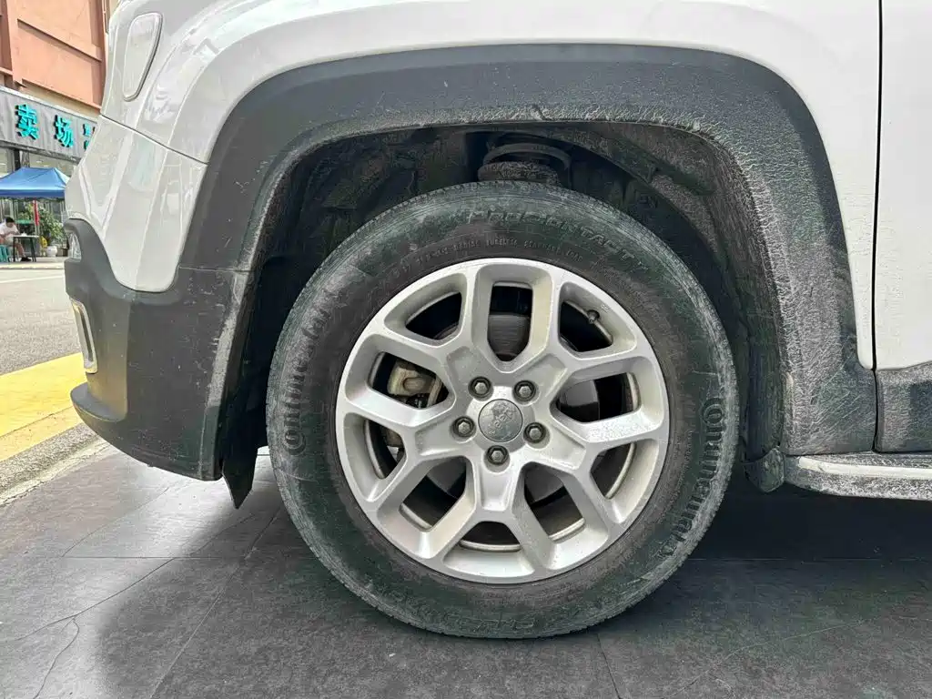 Jeep Renegade 2019 2018 Connected Large Screen Edition 180T Automatic Power