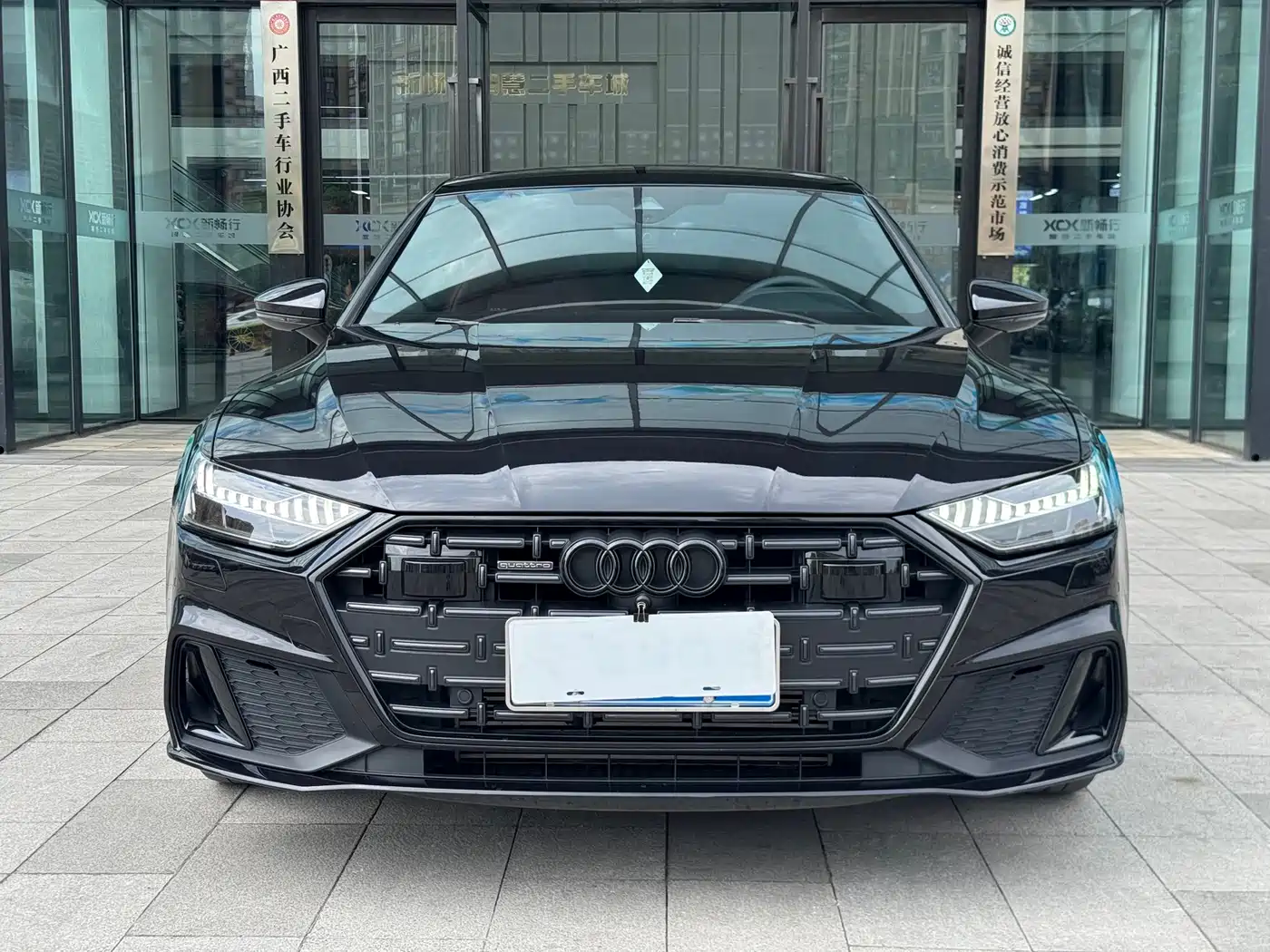 Audi A7L 2024 45 TFSI quattro S-line Black Warrior Edition фото 2
