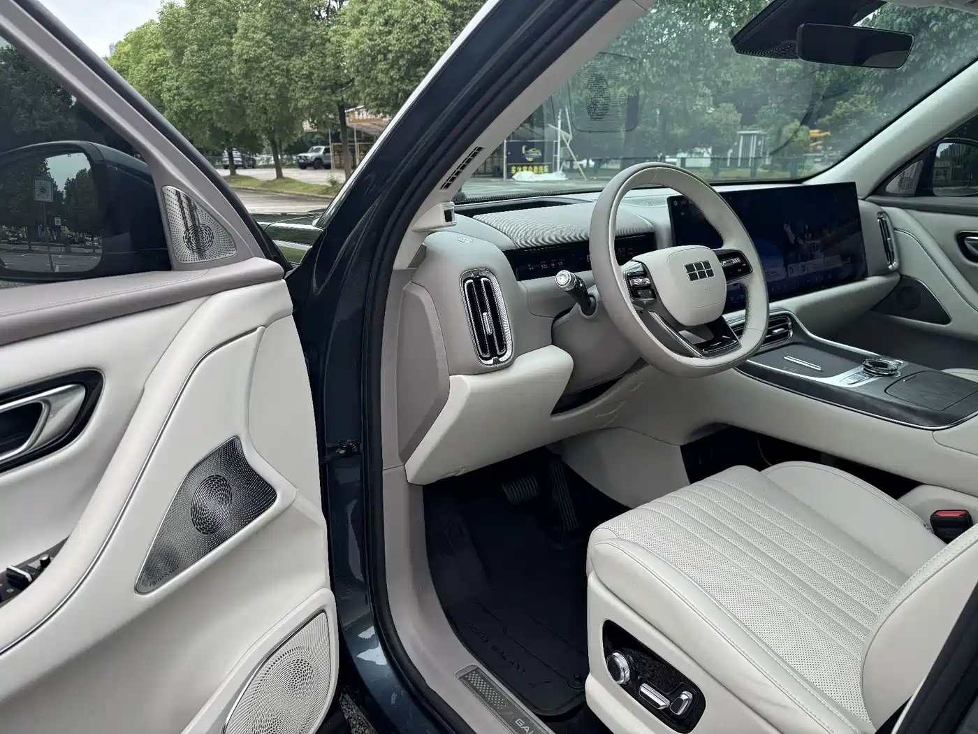 Geely Galaxy Galaxy M9 2026 2025 Model 230km 2WD Explorer+ Edition