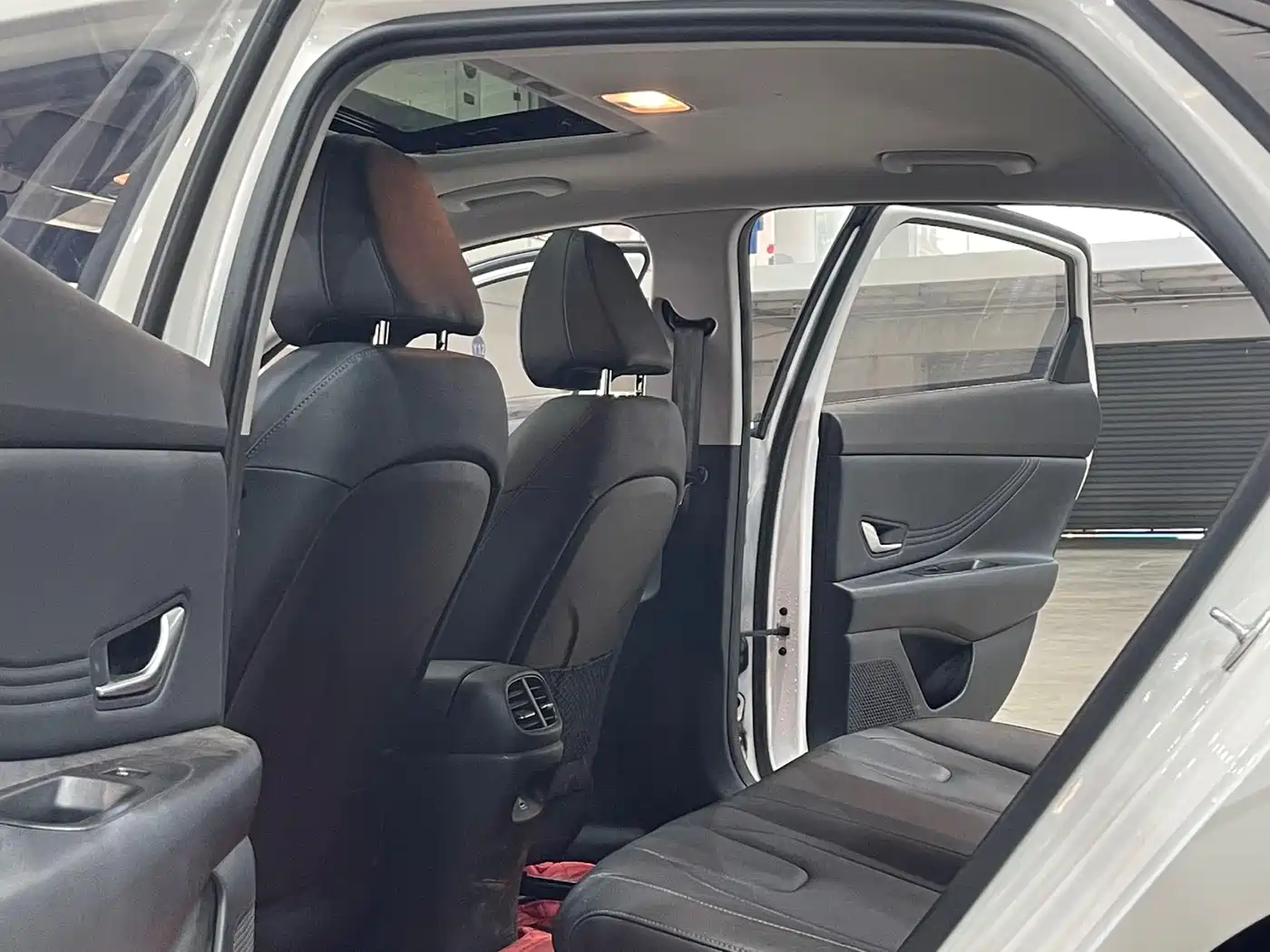Hyundai Elantra 2023 1.5L CVT GLX Elite Edition фото 9