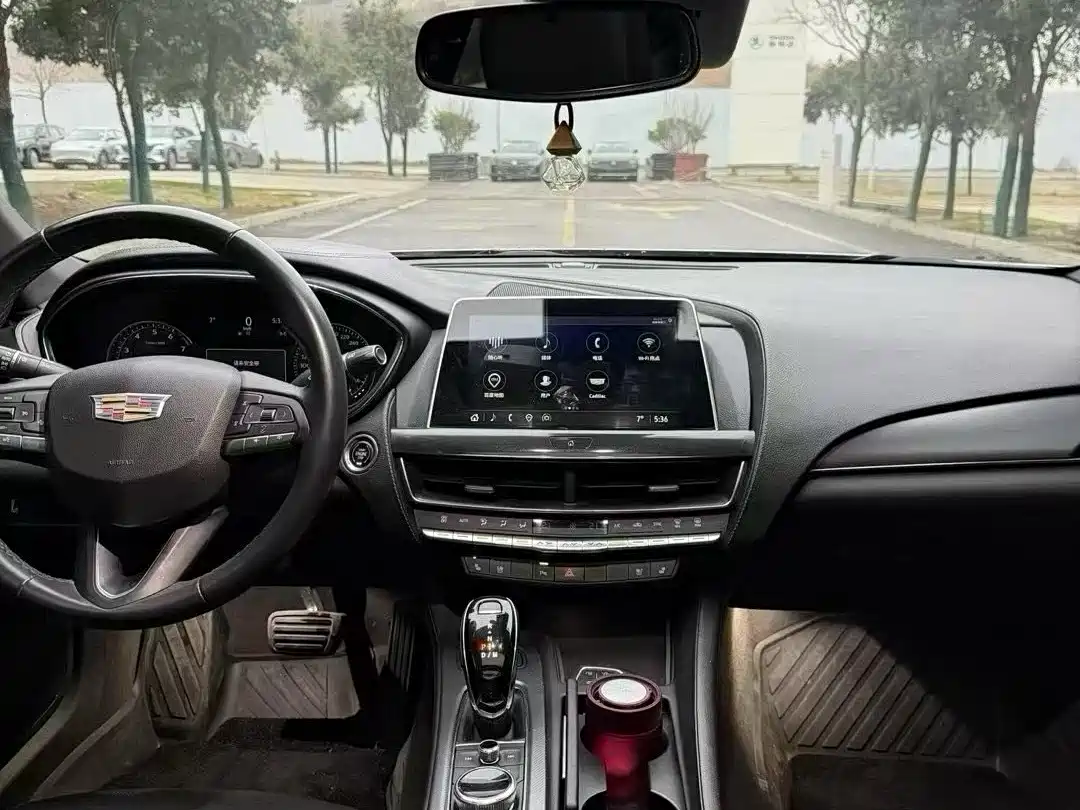 Фото 6 - Cadillac CT5