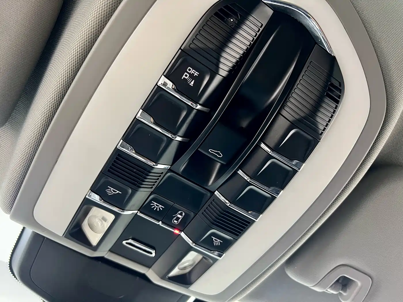 Porsche Panamera 2014 Panamera 3.0T фото 18