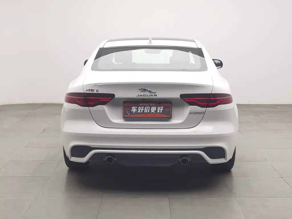 Jaguar XEL, миниатюра 4
