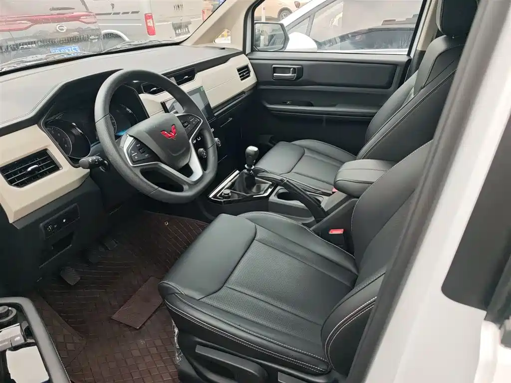 Wuling Motors Wuling Journey 2026 2021 1.5T Manual Luxury Edition