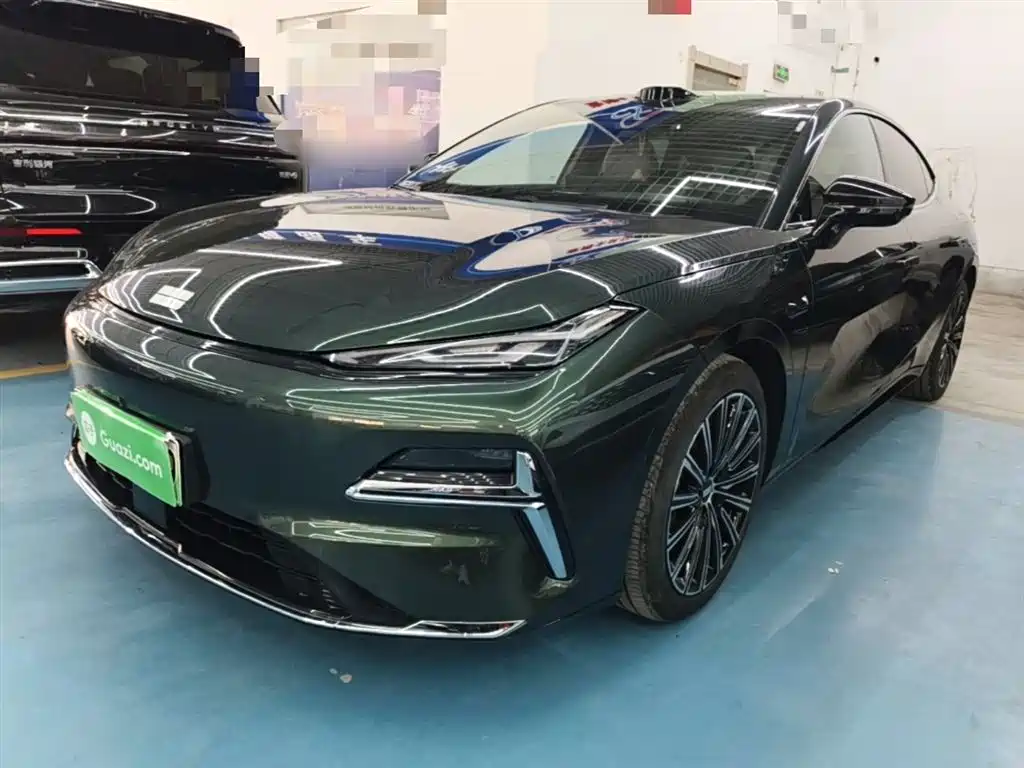 Geely Galaxy Xingyao 8 2025 130km EM-P Starship Edition
