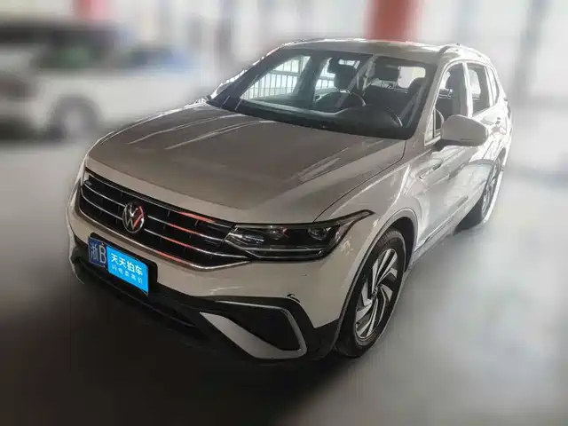 Volkswagen Tiguan L 2023