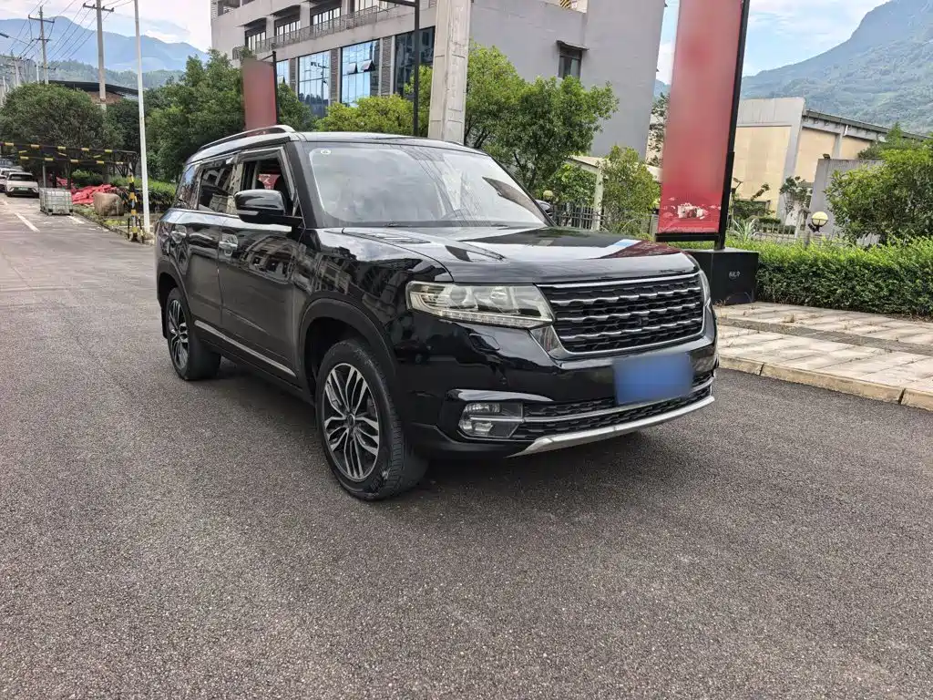 BAIC Changhe Q7 2019 2018 1.5T Manual Luxury 7-Seater
