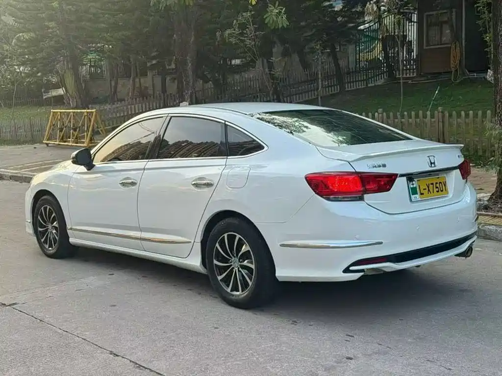 Honda Spirior 2017 2015 2.0L Luxury Edition