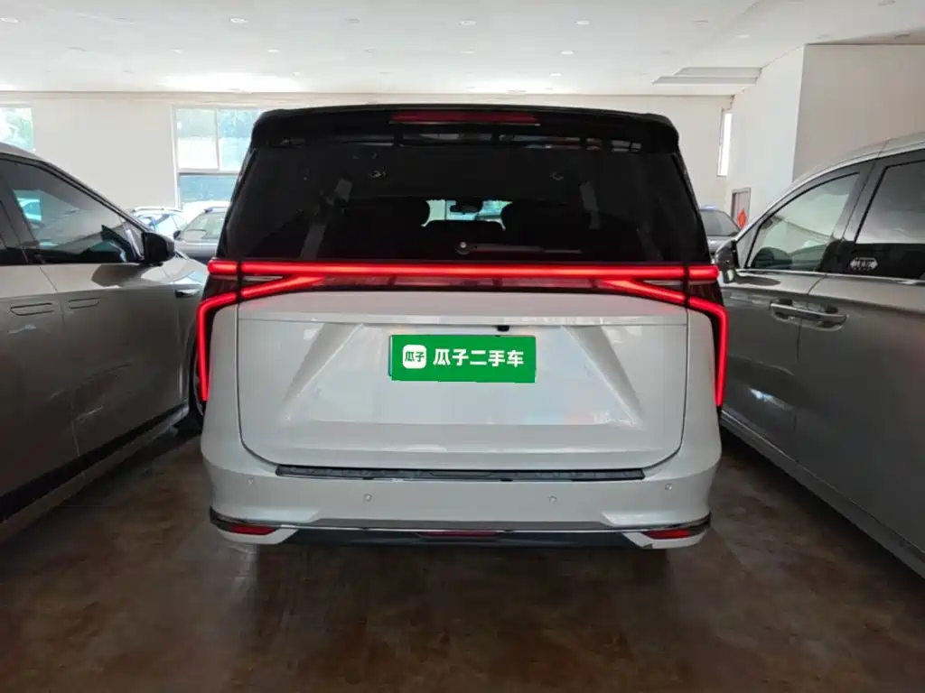 SAIC Maxus Dajia 9 2023 2022 Long Range Grassland 7-Seater