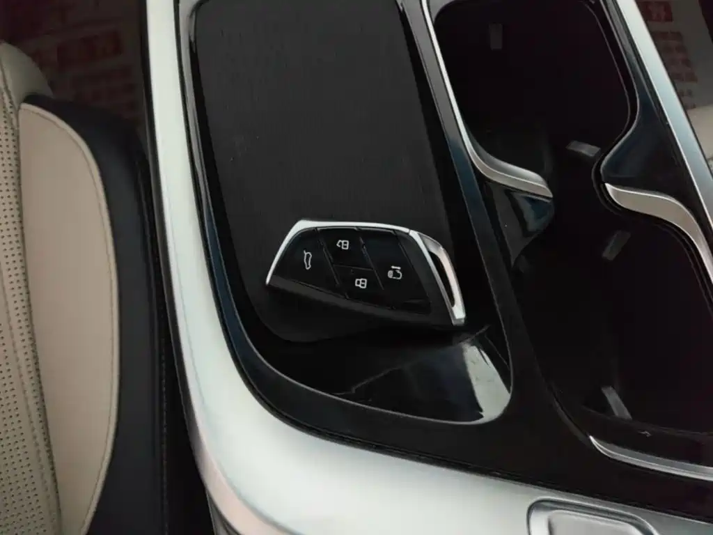 SAIC Maxus Dajia 9 2023 2022 Long Range Grassland 7-Seater