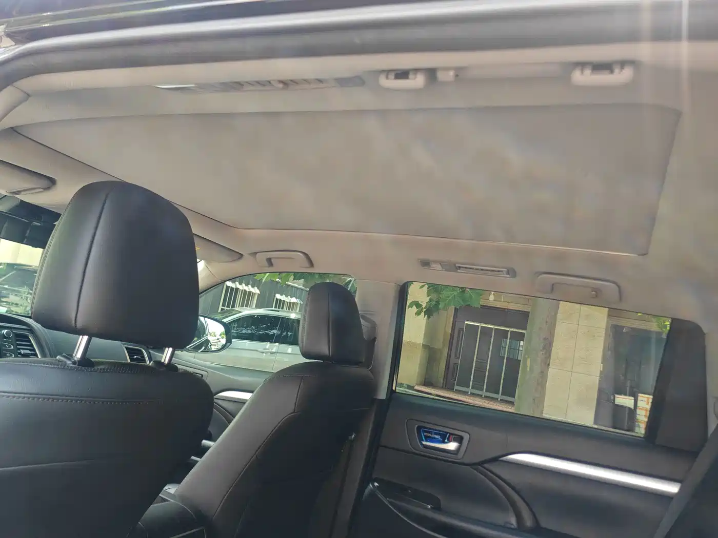 Фото 9 - Toyota Highlander