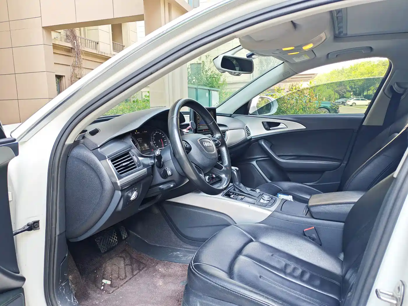 Photo 9 - Audi A6L
