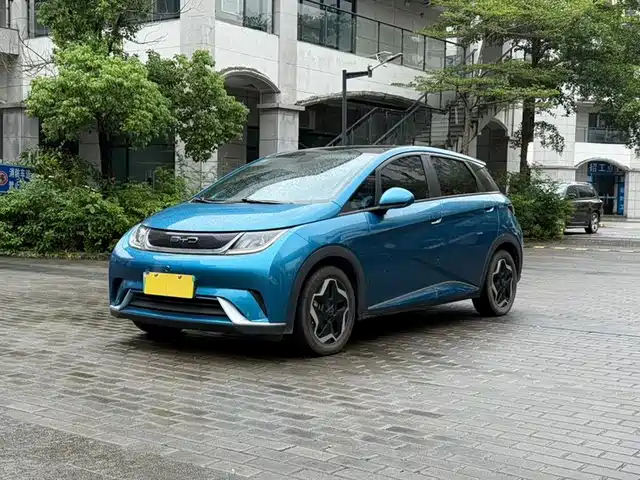 BYD Dolphin 2023