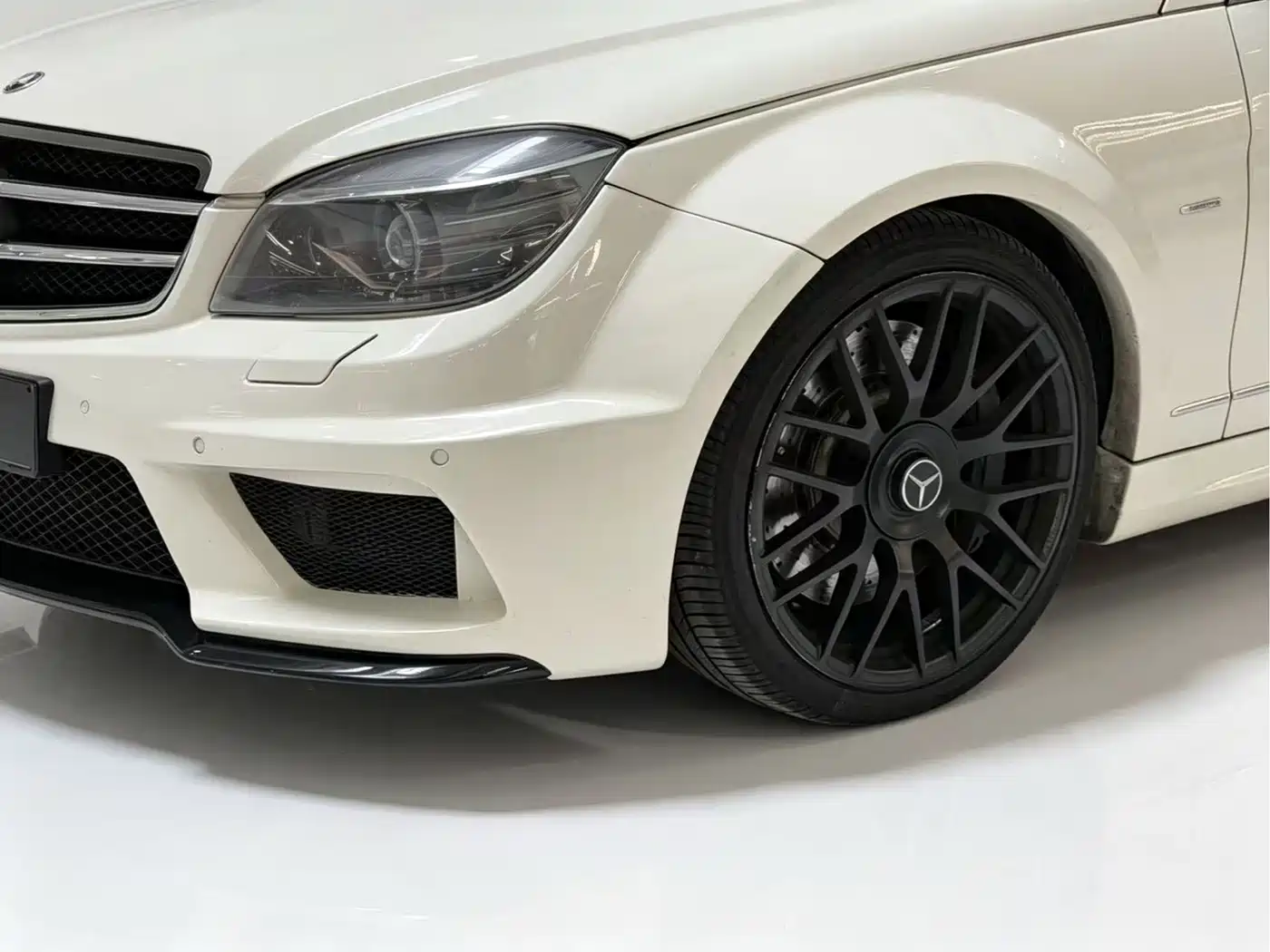 Mercedes-Benz C-Class AMG 2010 AMG C 63 Sport Enhanced Edition фото 10