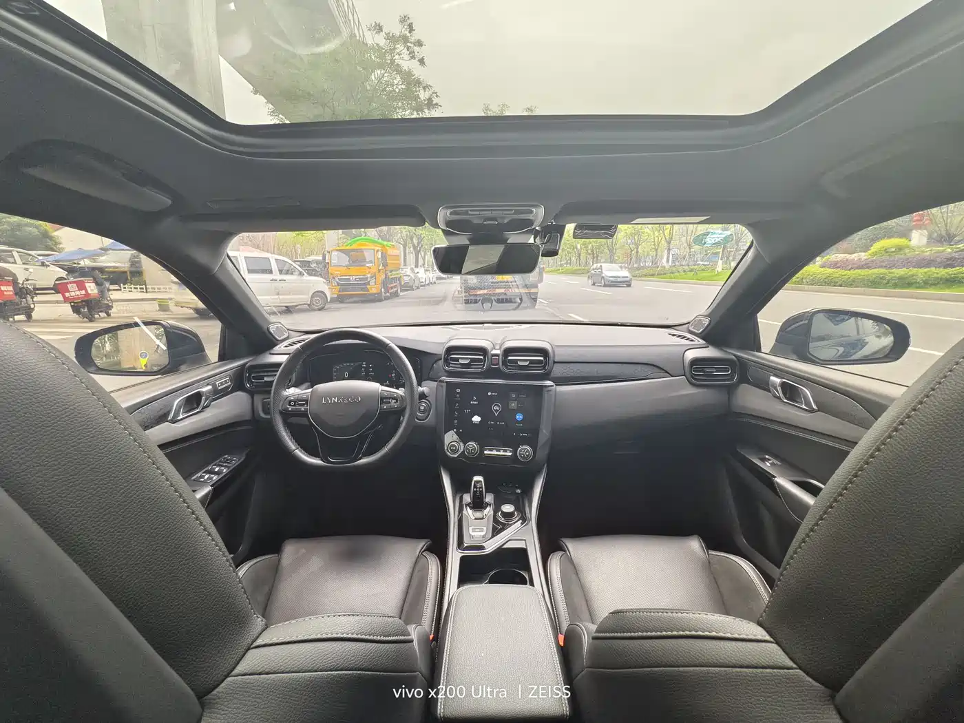 Lynk & Co 03 2021 2.0TD Auto Jin Pro фото 8