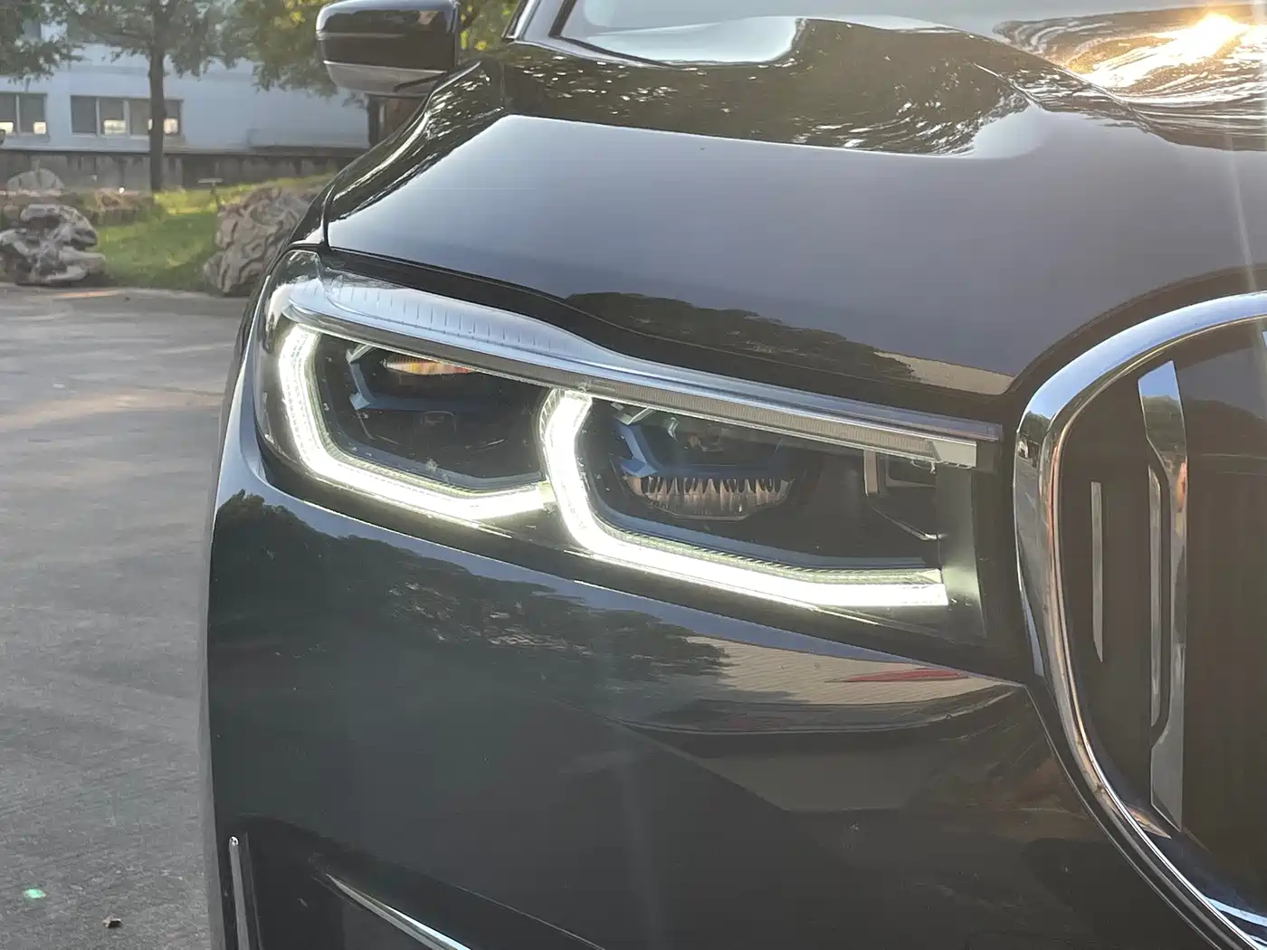Photo 4 - BMW 7 Series