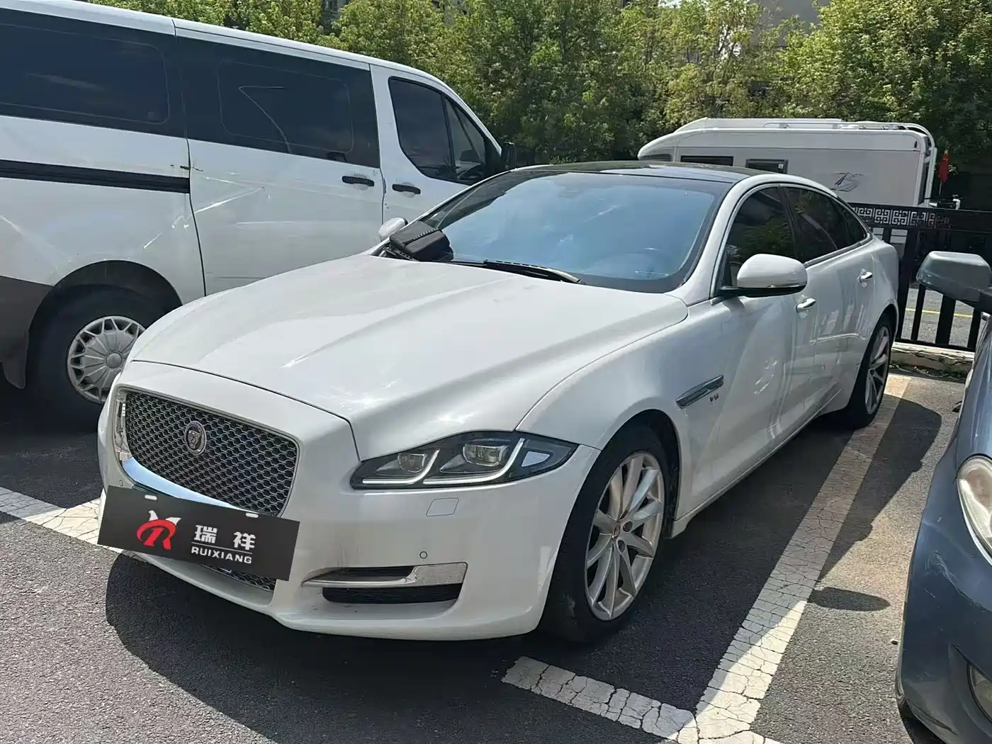 Jaguar XJ 2017 2016 XJL 3.0 SC 4WD Panorama Business Edition