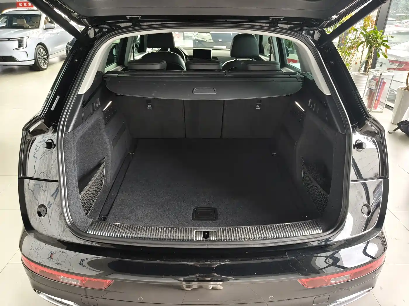Audi Q5L 2019 2018 40 TFSI Prestige Fashion (China V)