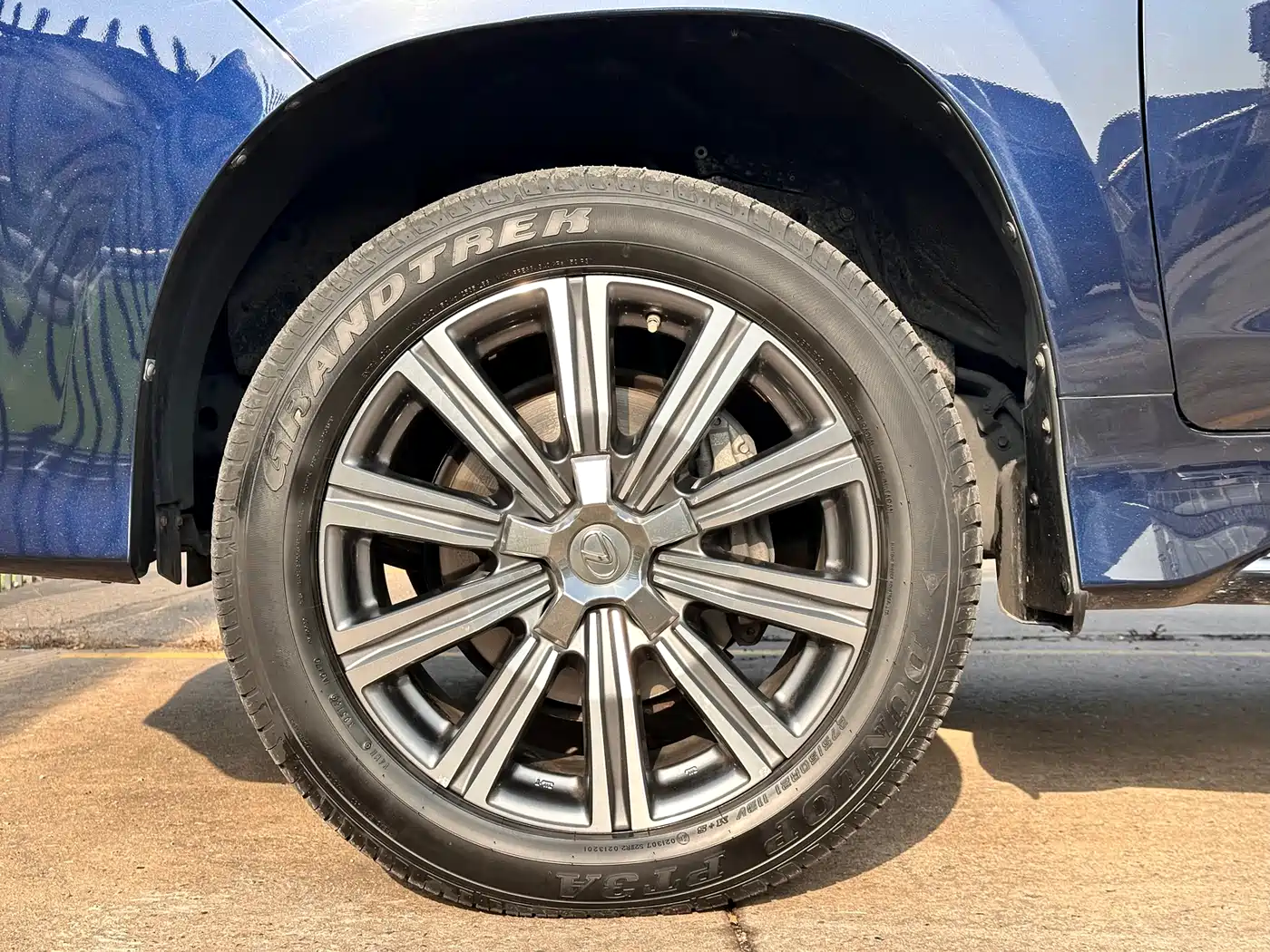 Lexus LX 2016 570 Luxury Premium Edition фото 10