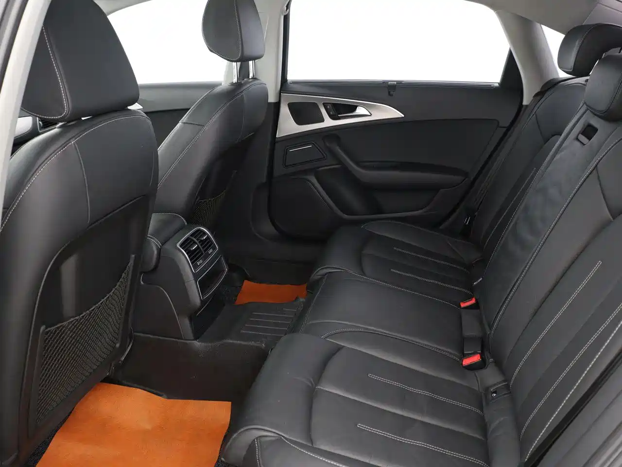 Audi A6L 2018 Model 35 TFSI Collector's Edition фото 10