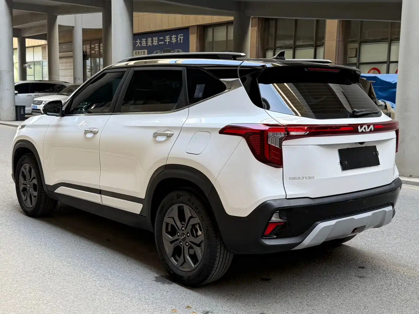 Kia Seltos 2023 1.5L CVT Luxury Edition фото 6