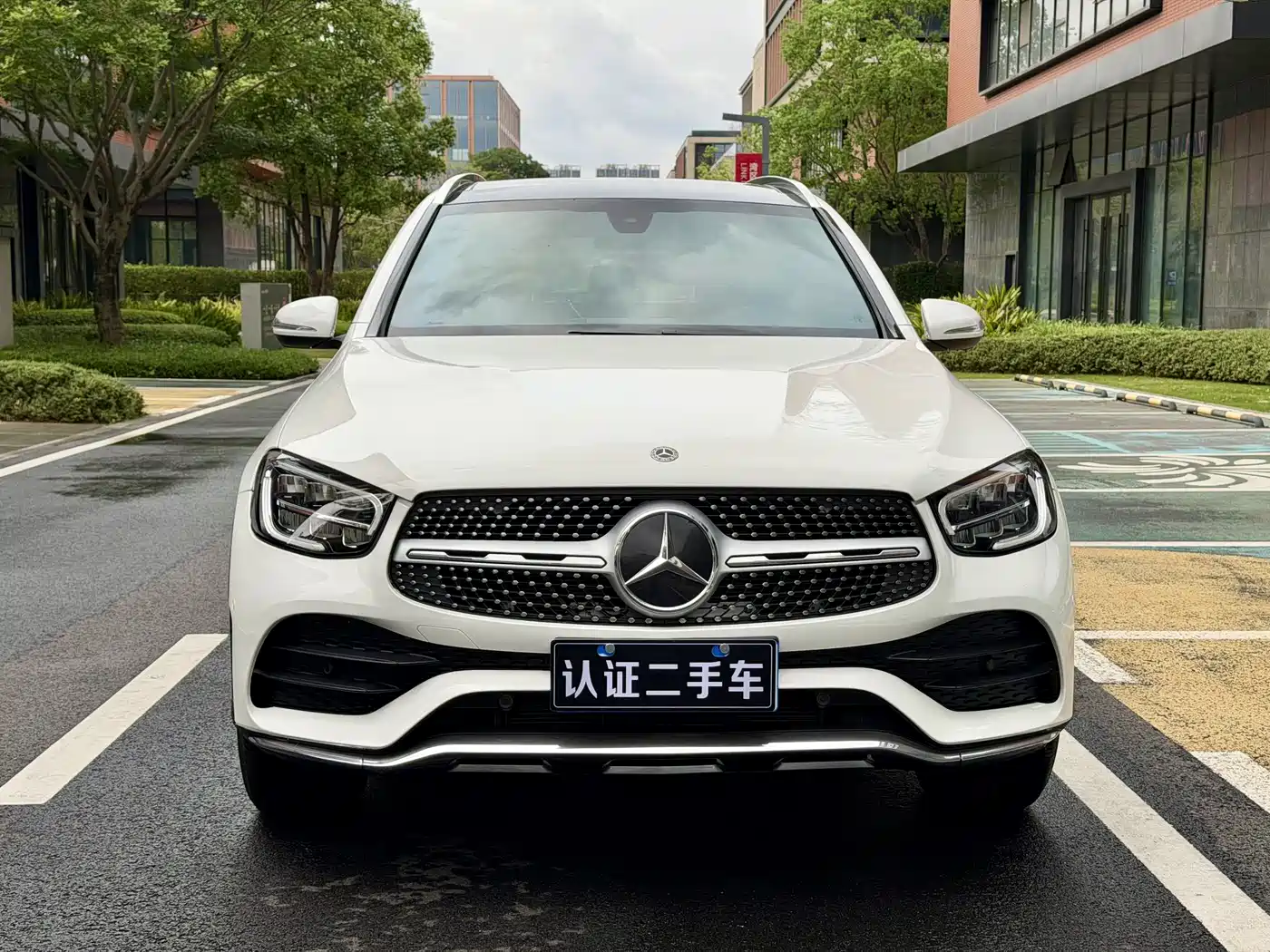 Mercedes-Benz GLC 2020 GLC 260 L 4MATIC Luxury фото 2