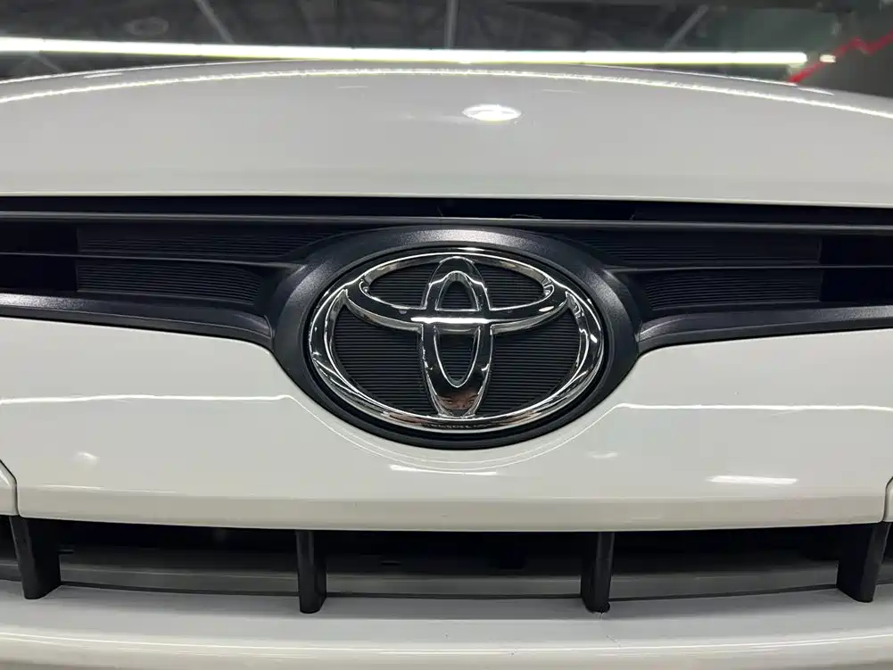 Toyota YARiS L Zhi Xiang 2022 1.5L CVT Leading PLUS Edition фото 18