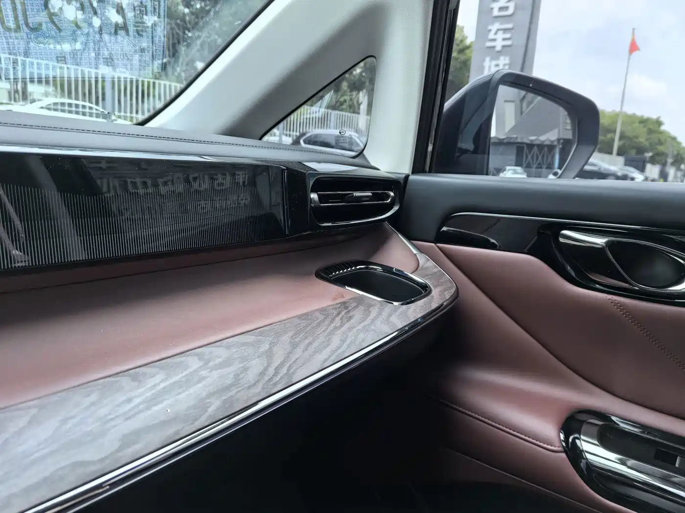 GAC Trumpchi Trumpchi E8 NEV 2024 2024 150km Soaring Glory+
