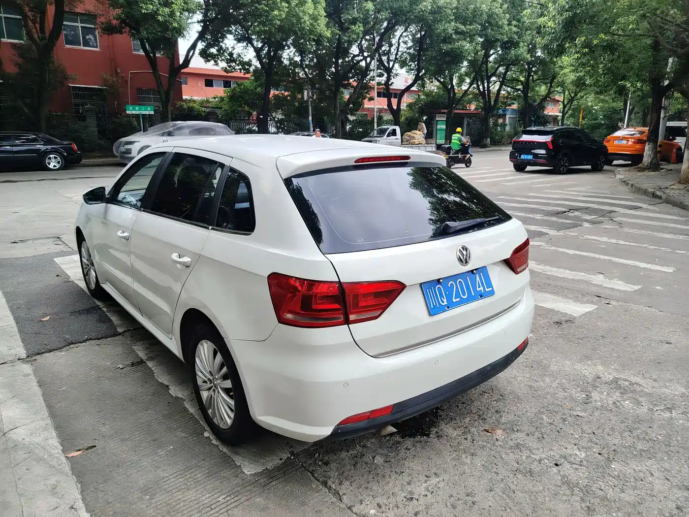 Photo 9 - Volkswagen Lavida Tour