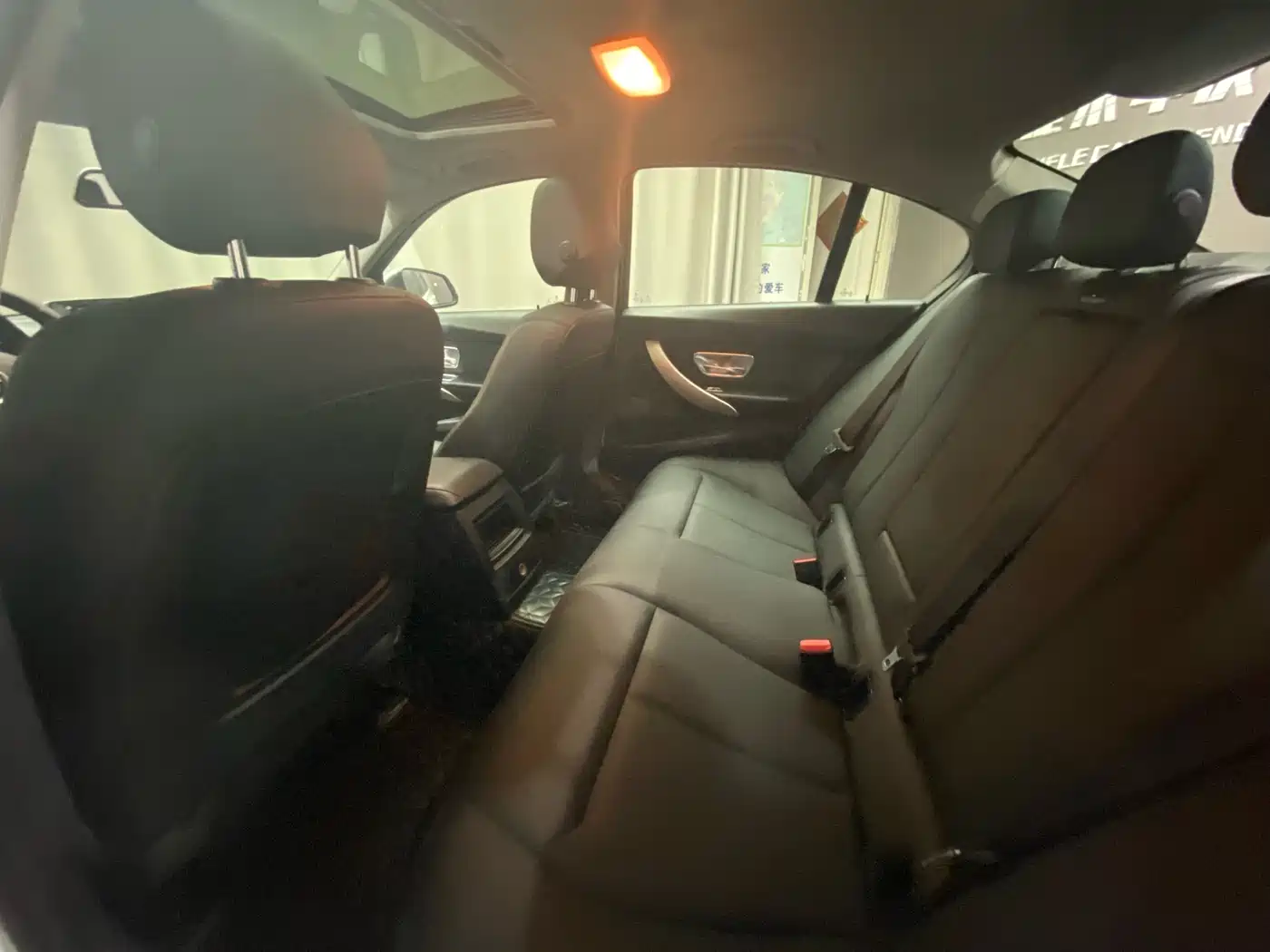 BMW 3 Series 2015 316i Progressive фото 12