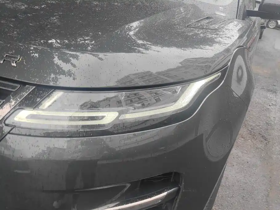 2025 Land Rover Range Rover Evoque