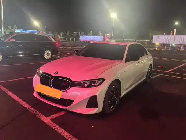 BMW i3 2024
