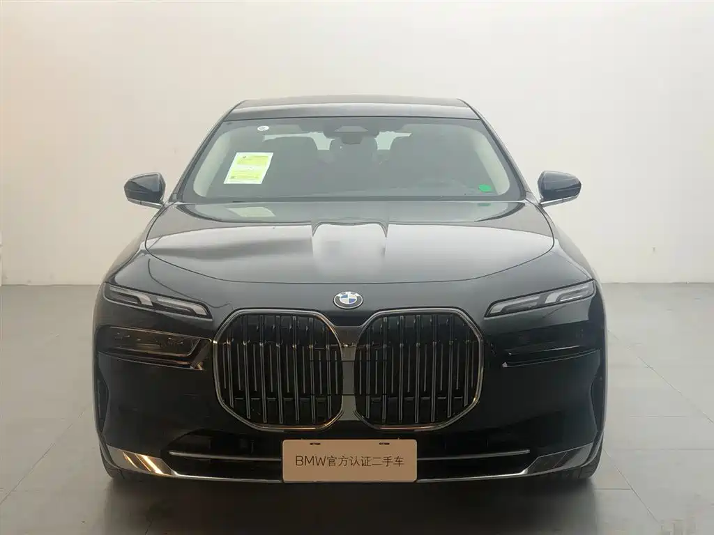 BMW 7 Series 2023 Model 735Li M Sport Package фото 2