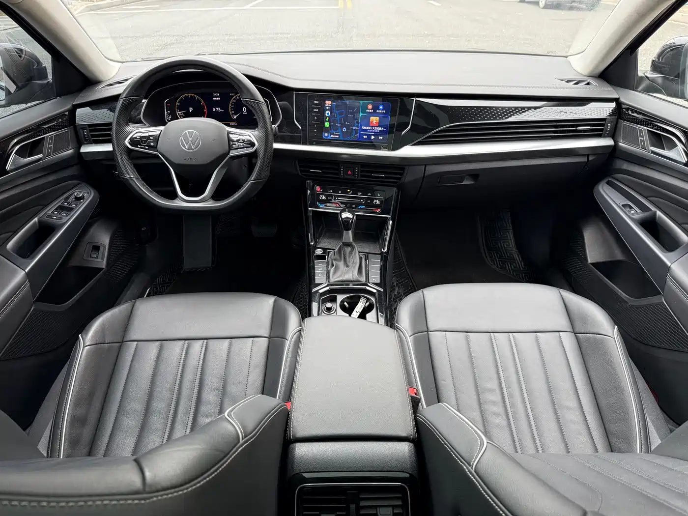 Volkswagen Passat 2023 330TSI Starlight Elite Edition фото 12