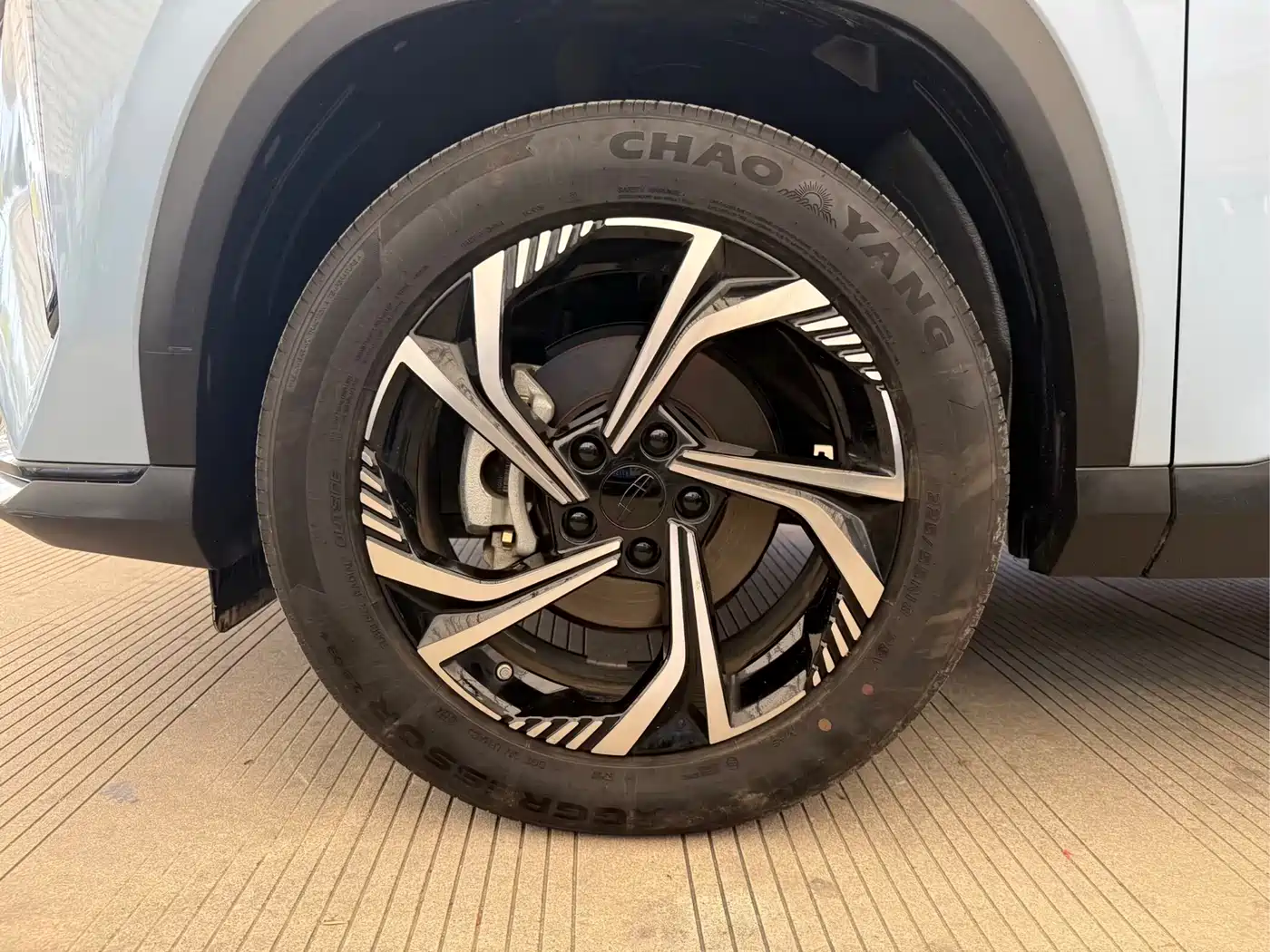 GEELY AUTOMOBILE BOYUE