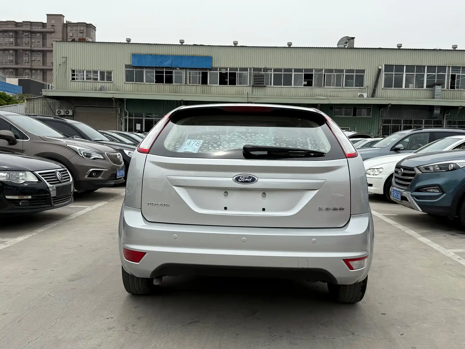 Фото 10 - Ford Focus