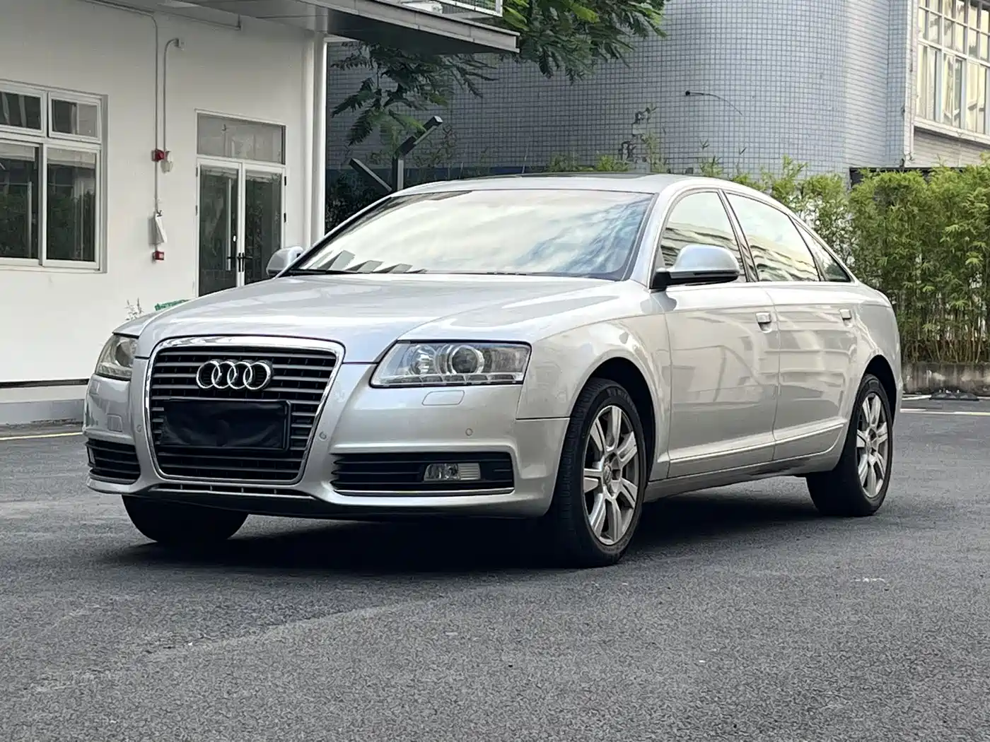 Audi A6L 2009 2010 2.4L Comfort