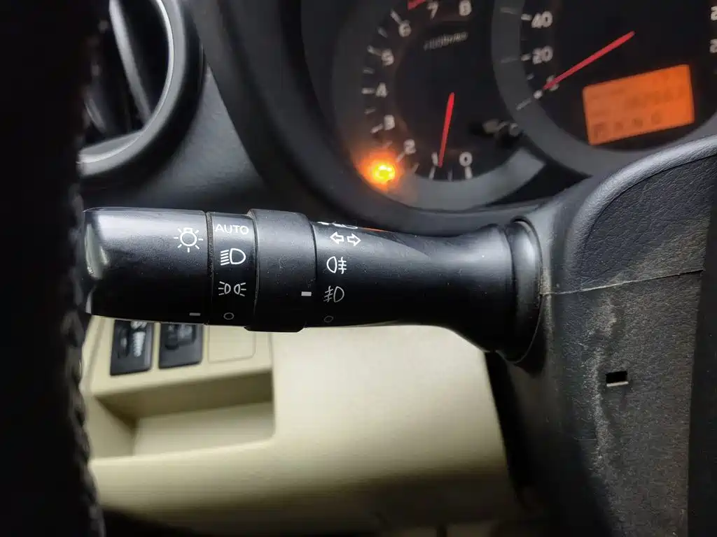 Toyota RAV4 Rongfang 2012 Styling Edition 2.0L Automatic 4WD фото 21