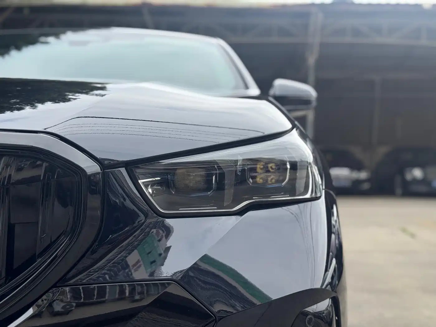BMW 5 Series 2025 530Li Premium M Sport Package фото 4