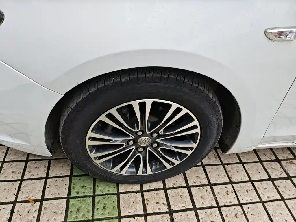 Фото 23 - Buick Excelle