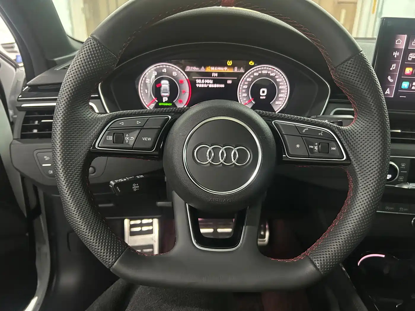 Audi A4L 2025 2 Million Celebration Edition 40 TFSI Fashion Dynamic фото 10