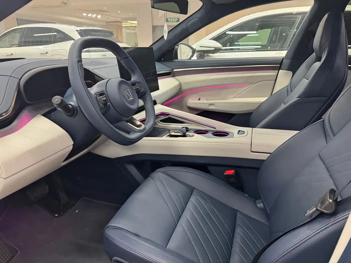 ZEEKR EXTREME KRYPTON 001