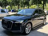 Photo 1 - Audi Q7