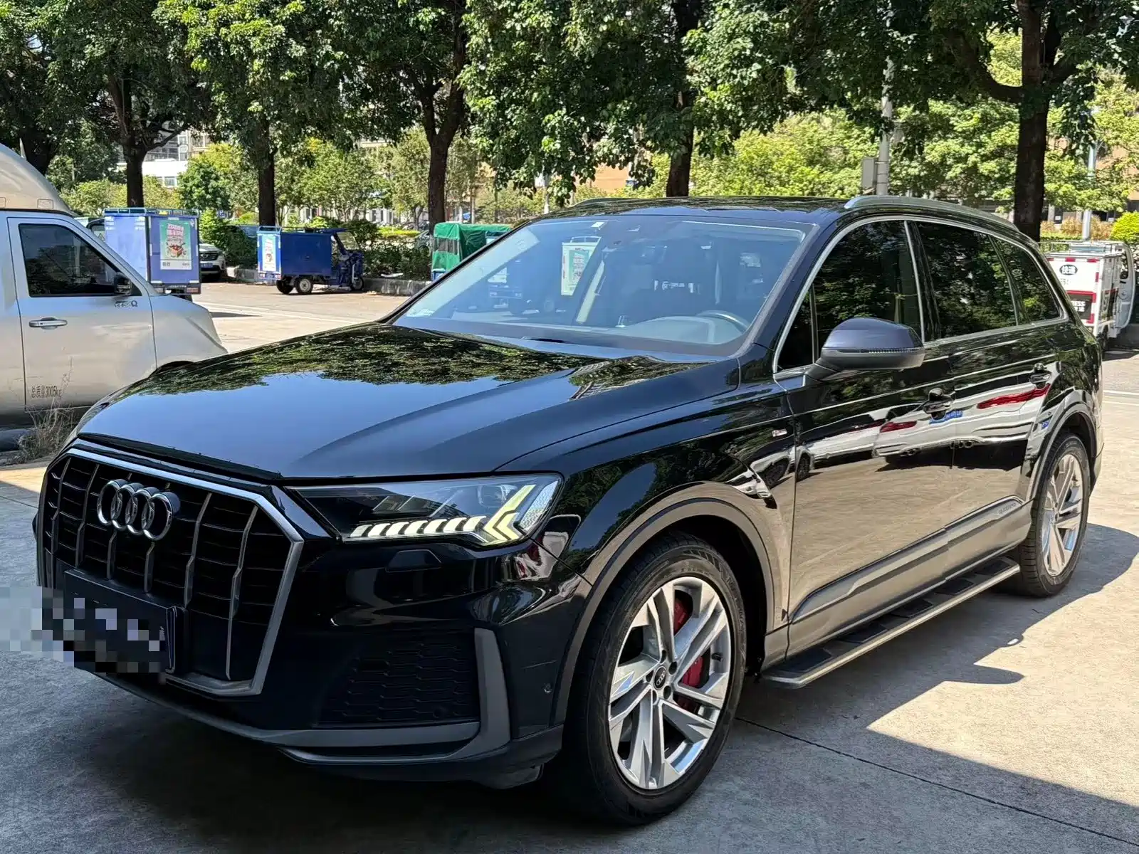 Photo 1 - Audi Q7