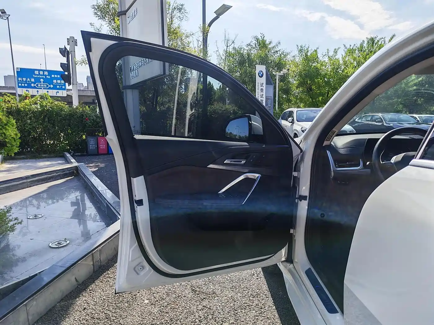 BMW X2 (Import) 2025 2024 sDrive25i M Sport Package