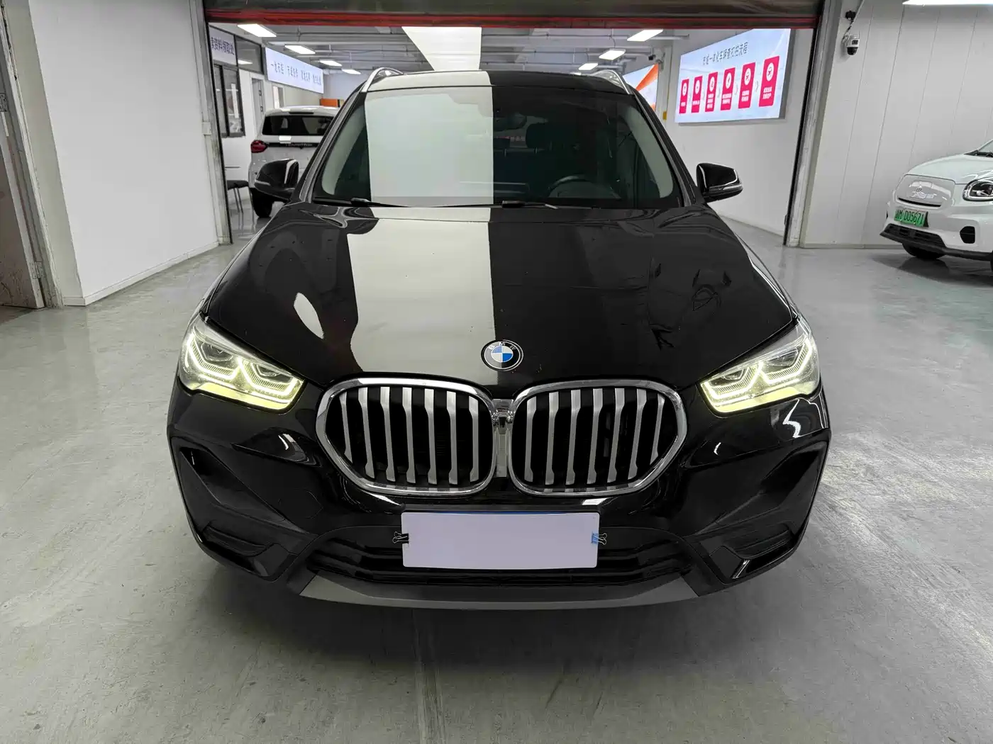 BMW X1 2021 sDrive25Li Leading фото 2