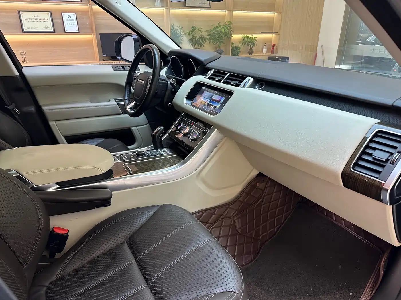 Land Rover Range Rover Sport 2017 3.0 SC V6 HSE фото 21